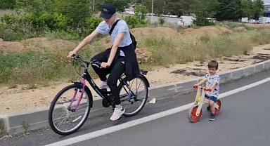EN KÜÇÜK YARIŞÇISI 3 YAŞINDAKİ GÖKTÜRK OLDU