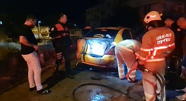 Park halindeki ticari taksi kundaklandı