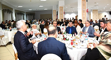 Vali Makas’tan şehit aileleri ve gaziler onuruna yemek