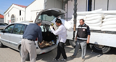 Kırıkkale’de 27 ton şeker dağıtıldı
