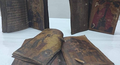 Kırıkkale'de bin yıllık incil ele geçirildi