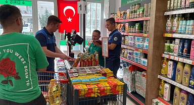 Zabıtalar Yahşihan'da zincir marketleri denetledi 