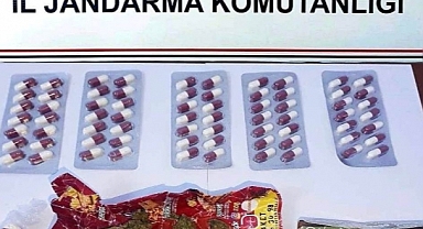 Kırıkkale'de yol kontrolünde uyuşturucuyla yakalandılar