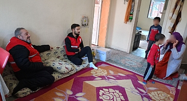 KIZILAY’DAN AİLEYE DESTEK