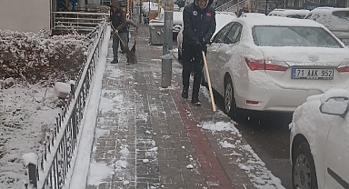 YAHŞİHAN’DA KAR MÜCADELESİ