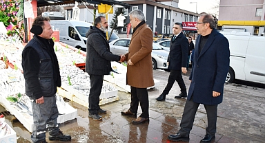 BALIKÇILAR ÇARŞISINI GEZDİ