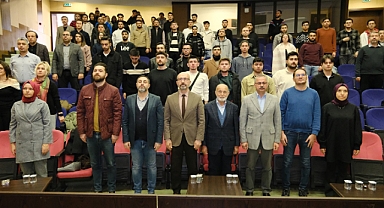 MEVLÜT ÜNLÜ, “GEÇMİŞİMİZ GELECEĞİMİZE IŞIK TUTUYOR” ETKİNLİK SERİSİNİN BEŞİNCİ PROGRAMINDA GENÇLERLE BULUŞTU