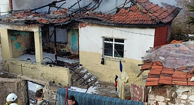 YANGINDA BÜYÜK ZARAR GÜRDÜ