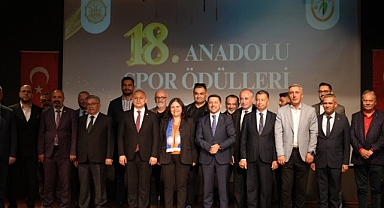 Kırıkkale'de 18. Anadolu Spor Ödülleri Görkemli Bir Törenle Sahiplerini Buldu